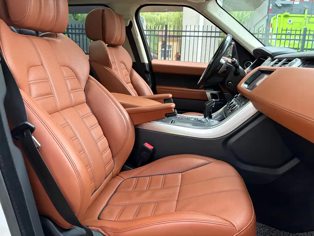 Land Rover Range Rover Sport 2017 — фото 26