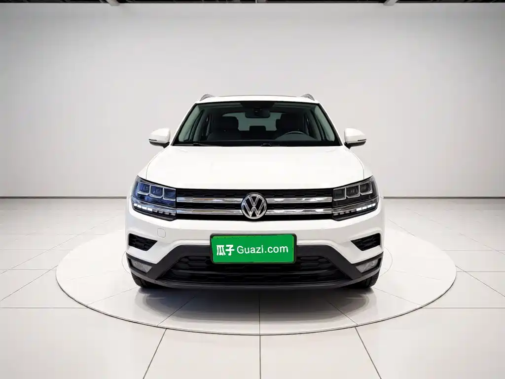 Volkswagen Tharu 2020