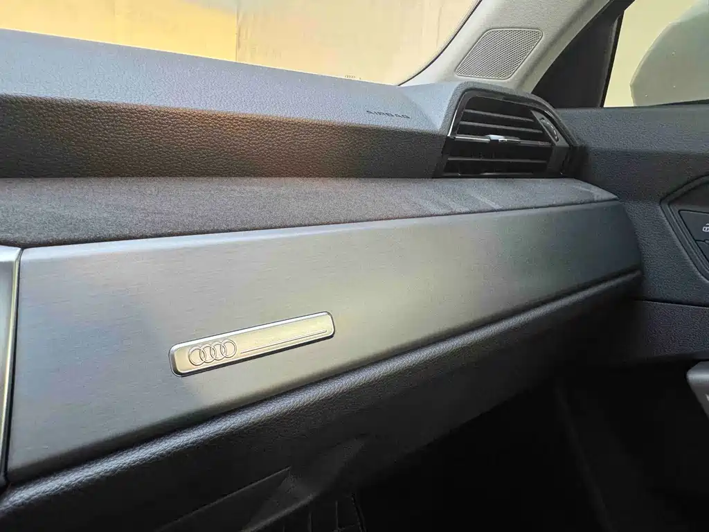 Audi Q3 2023 — фото 23