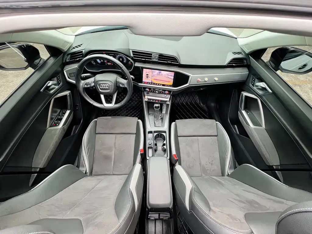 Audi Q3 2022 — фото 14