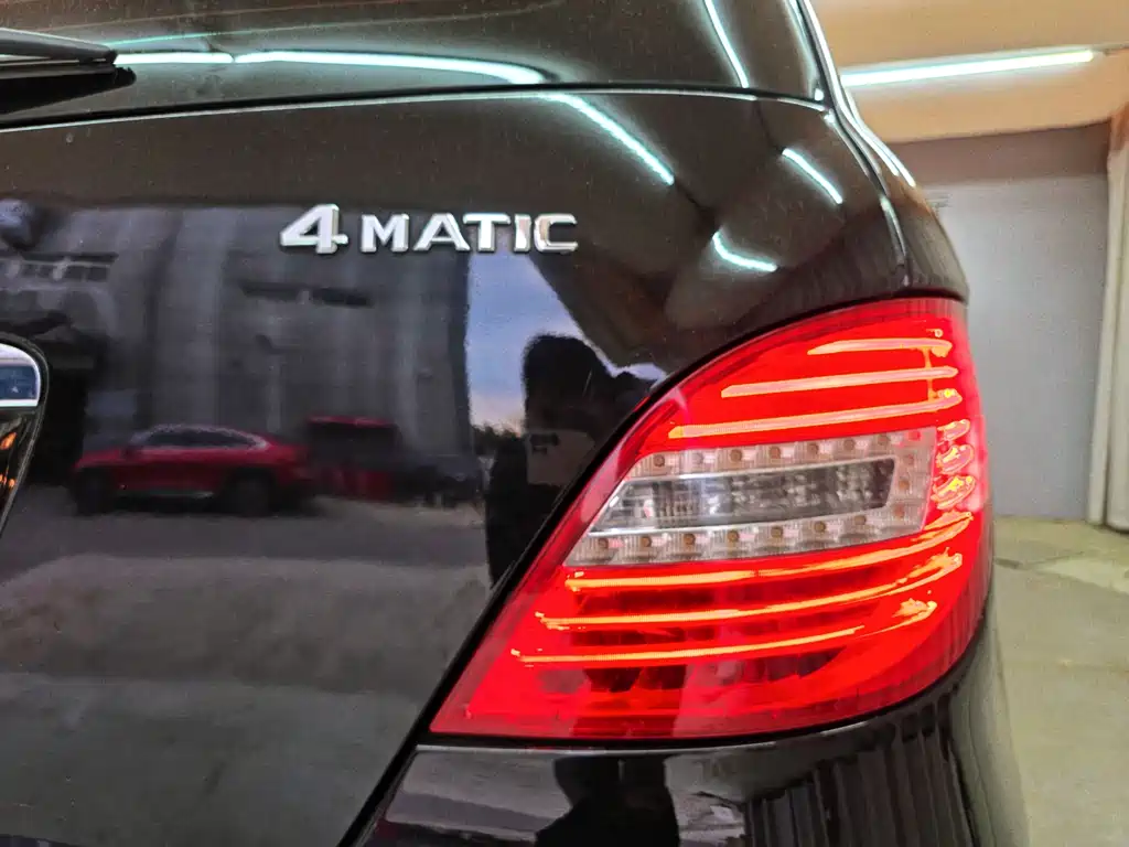 Mercedes-Benz R-Class 2015 — фото 25