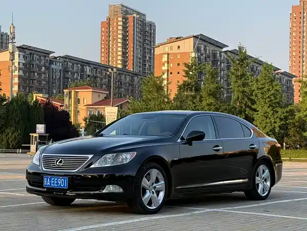 Lexus LS 2008