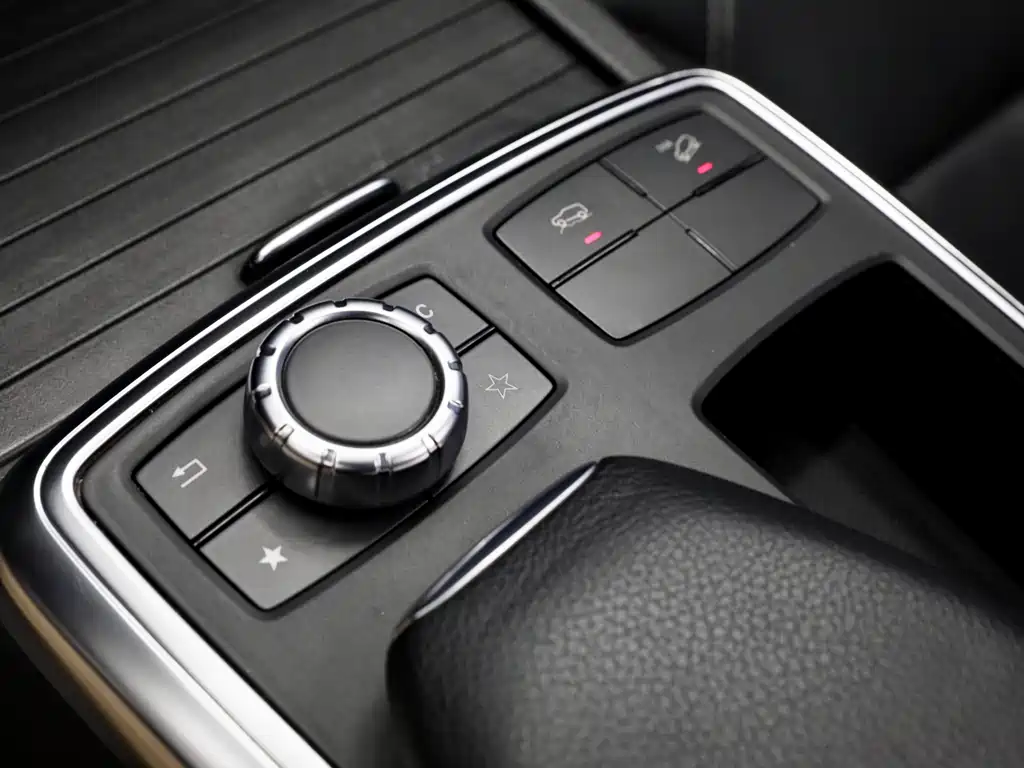 Mercedes-Benz M-Class 2013 — фото 22