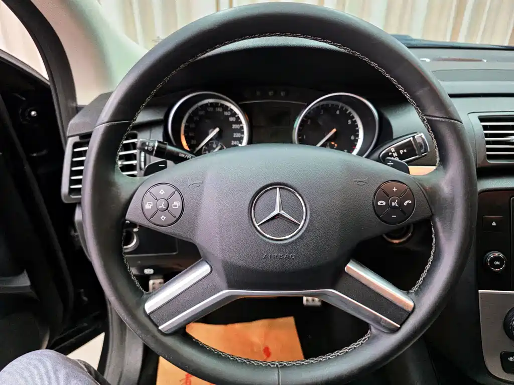 Mercedes-Benz R-Class 2015 — фото 7