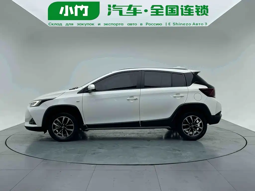 Toyota Yaris L 2022 — фото 3