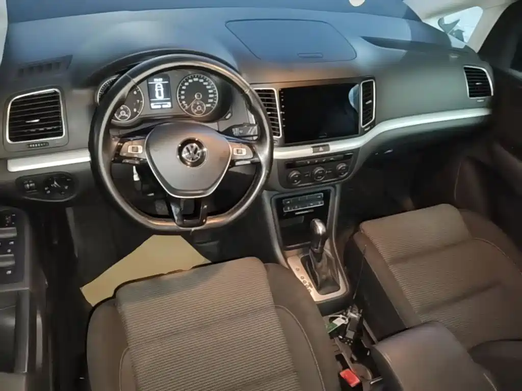 Volkswagen Sharan 2018 — фото 10