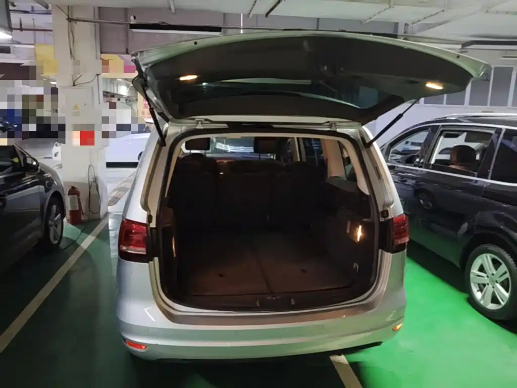 Volkswagen Sharan 2018 — фото 19