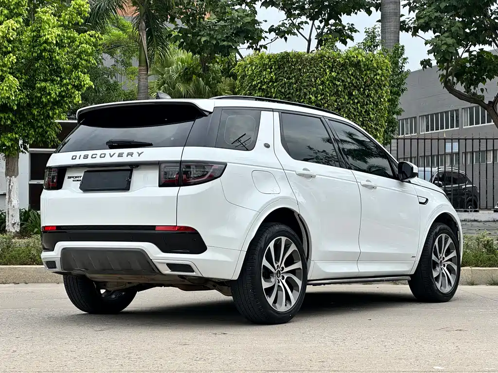 Land Rover Discovery Sport 2021 — фото 9