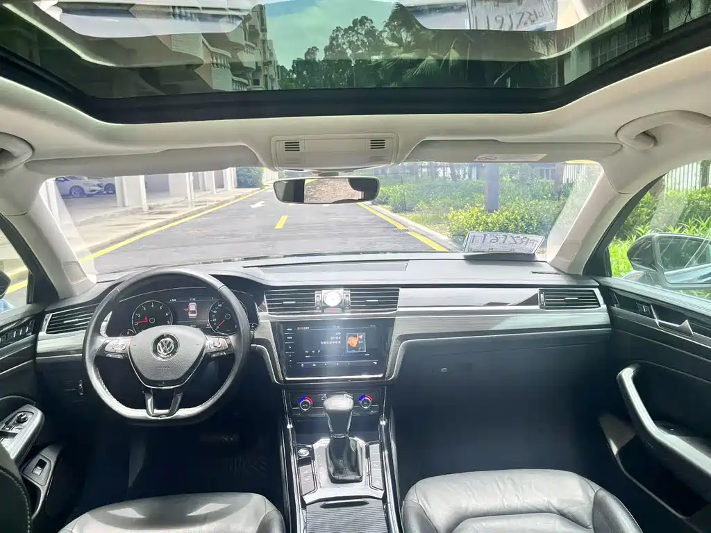 Volkswagen Phideon 2019