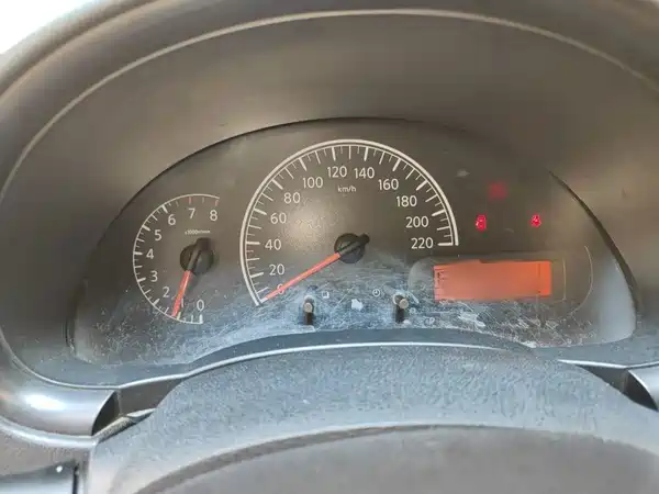 Nissan Sunny 2014