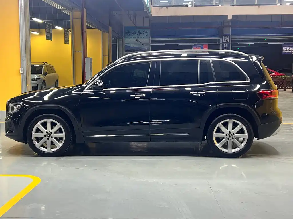 Mercedes-Benz GLB 2020