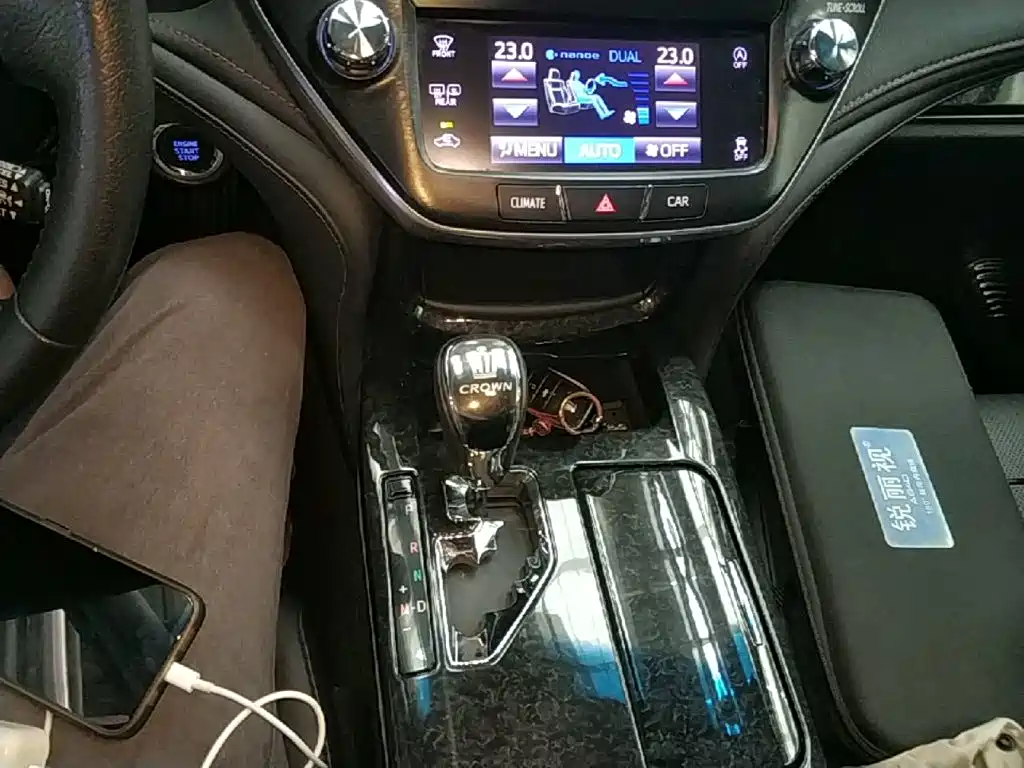 Toyota Crown 2018 — фото 14