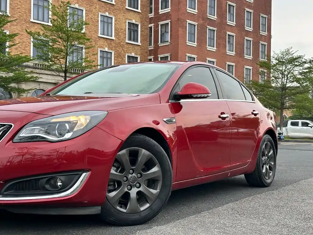 Buick Regal 2015 — фото 11