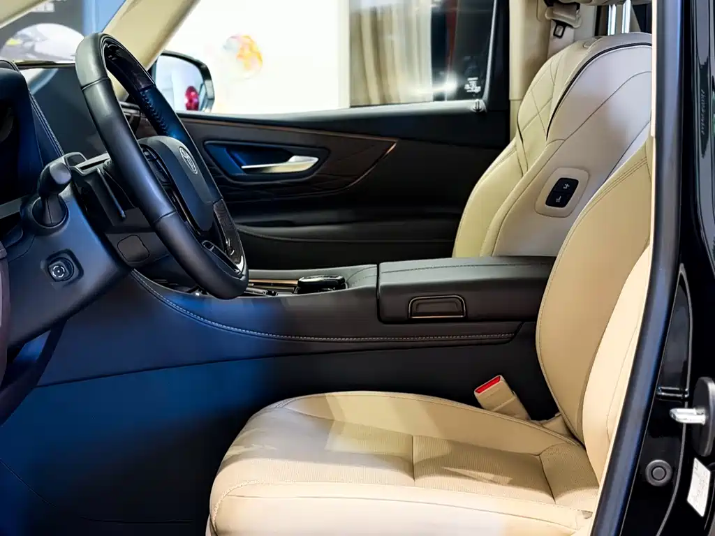 Toyota Alphard 2025 — фото 20