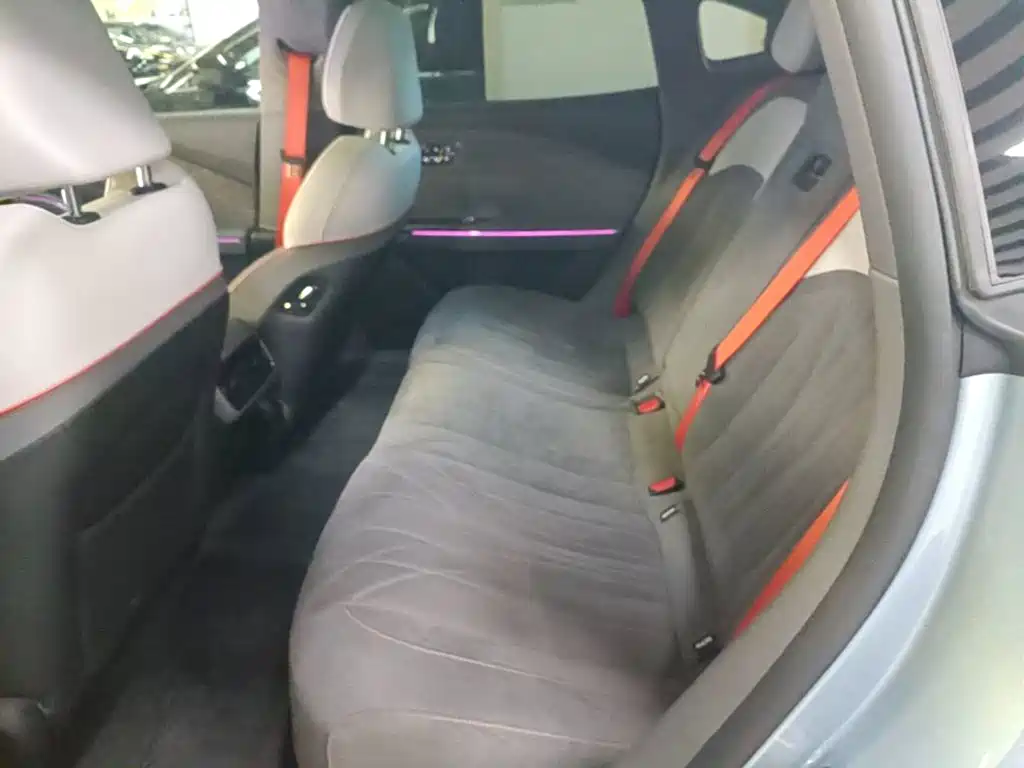 Geely Galaxy E8 2025 — фото 17
