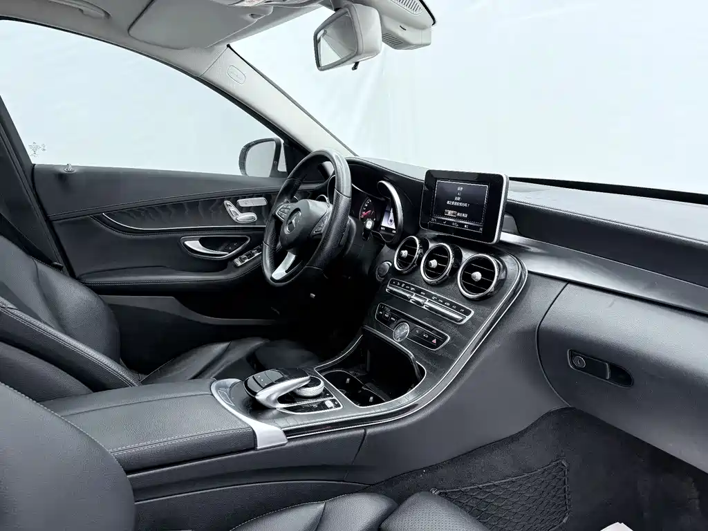 Mercedes-Benz C-Class 2018