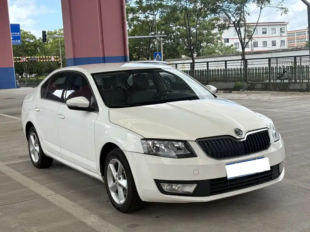 Skoda Octavia 2015 — фото 4