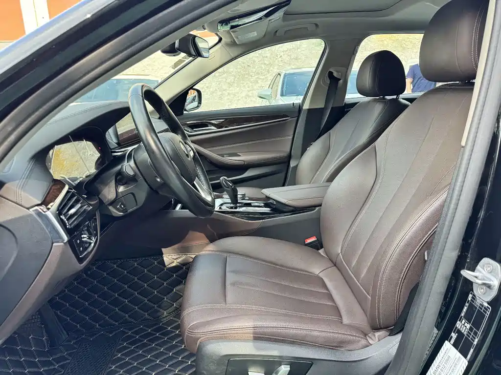 BMW 5 Series 2019
