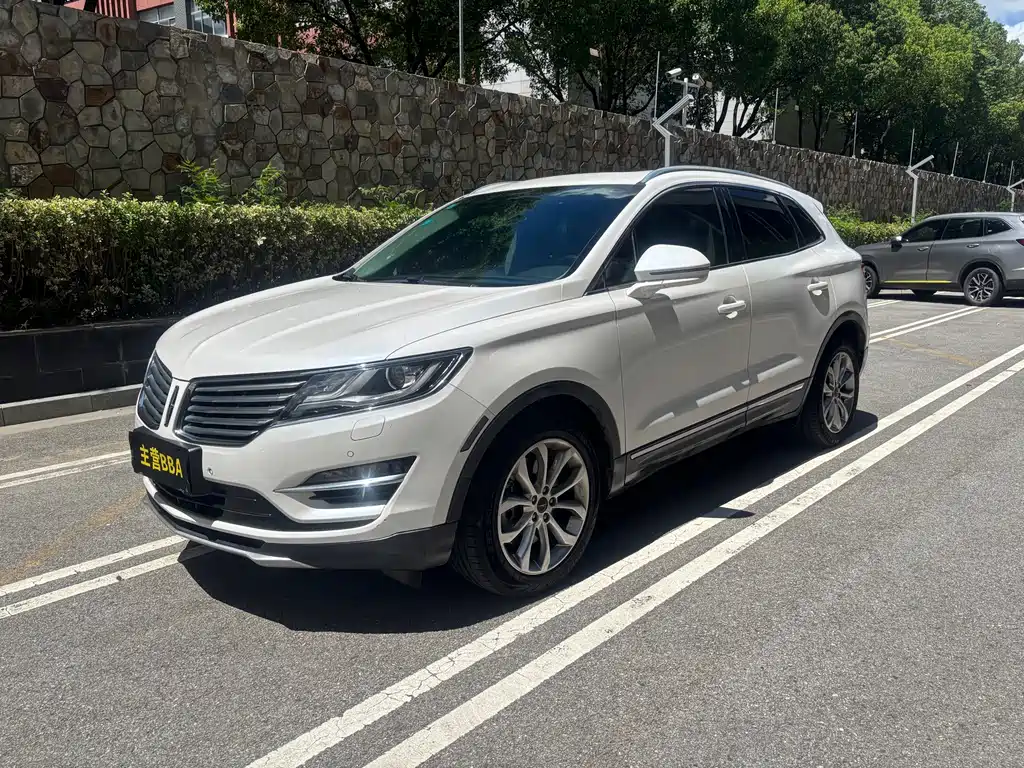 Lincoln MKC 2017 — фото 1