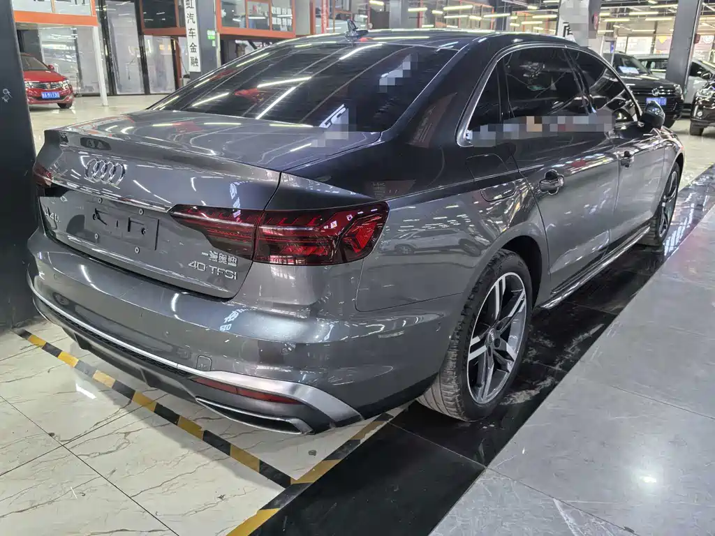 Audi A4L 2020