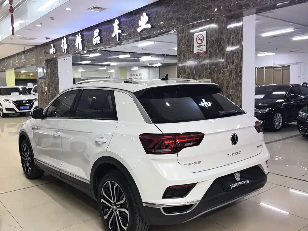 Volkswagen T-Roc 2022 — фото 10