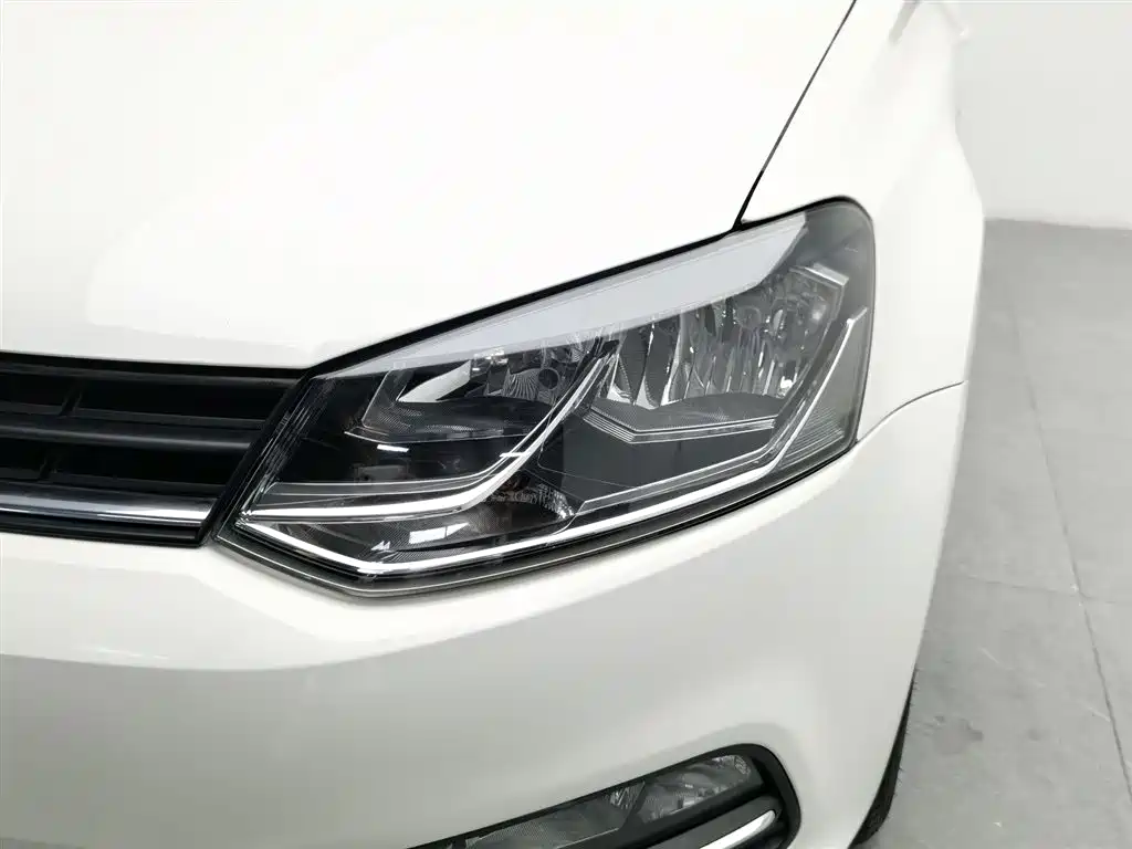 Volkswagen Polo 2017 — фото 7