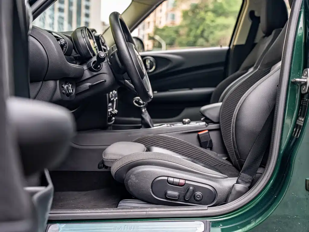 MINI Clubman 2016 — фото 20