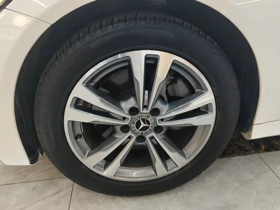 Mercedes-Benz C-Class 2018