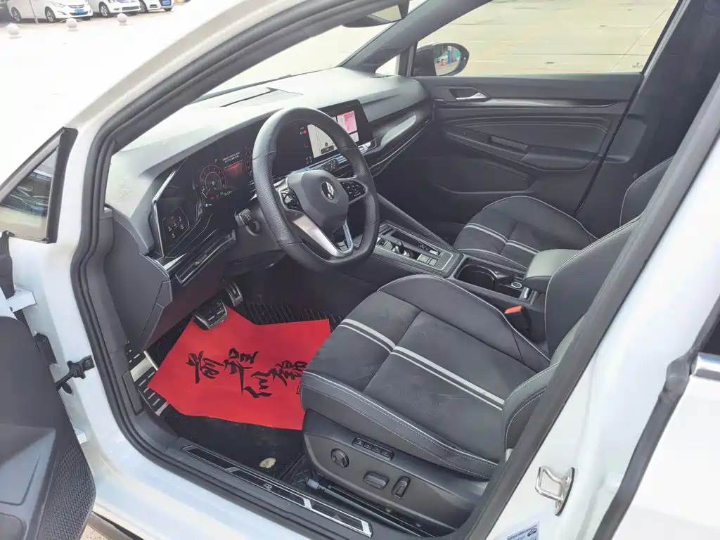 Volkswagen Golf 2022