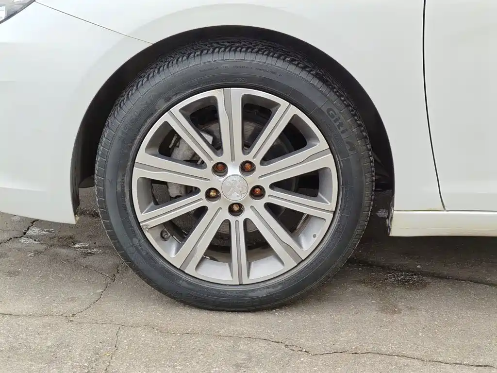Peugeot 408 2018