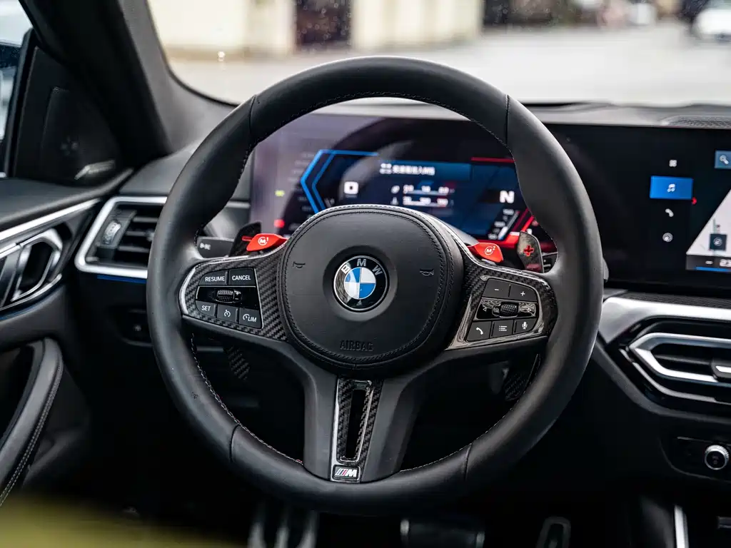 BMW M4 2024 — фото 10