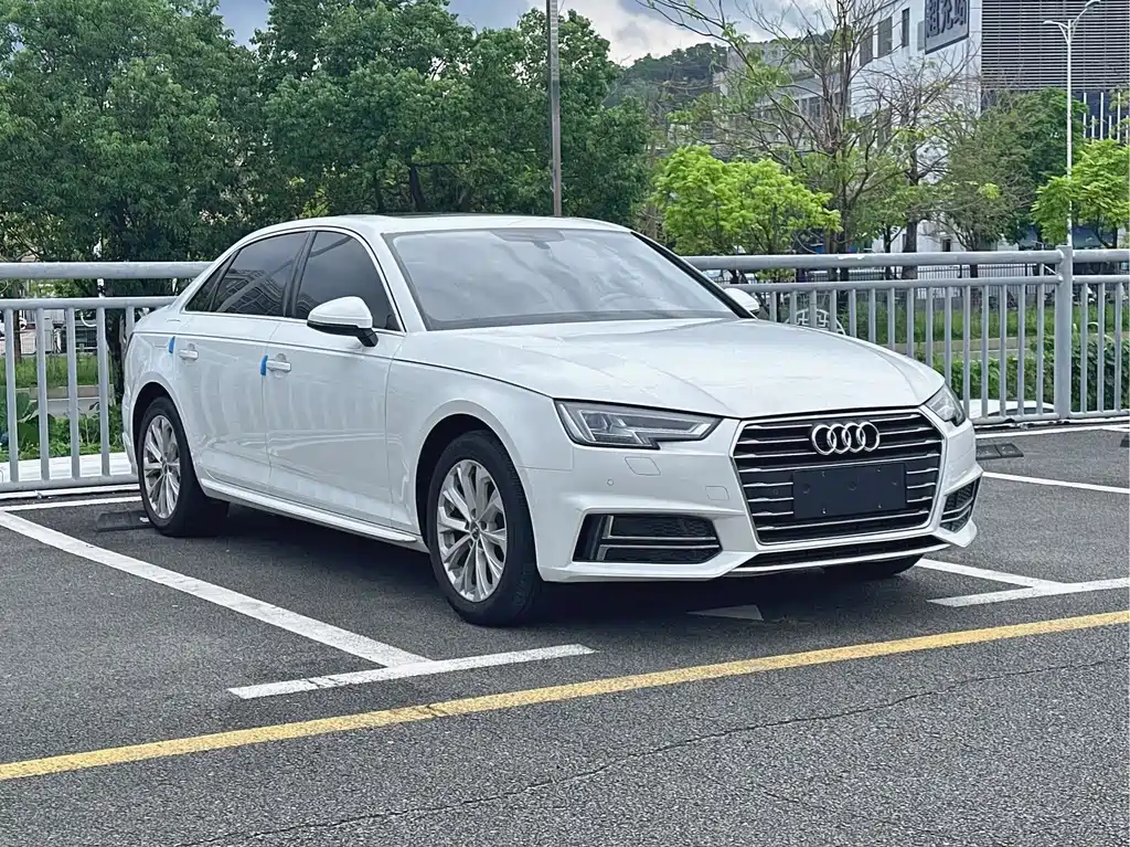 Audi A4L 2020 — фото 3
