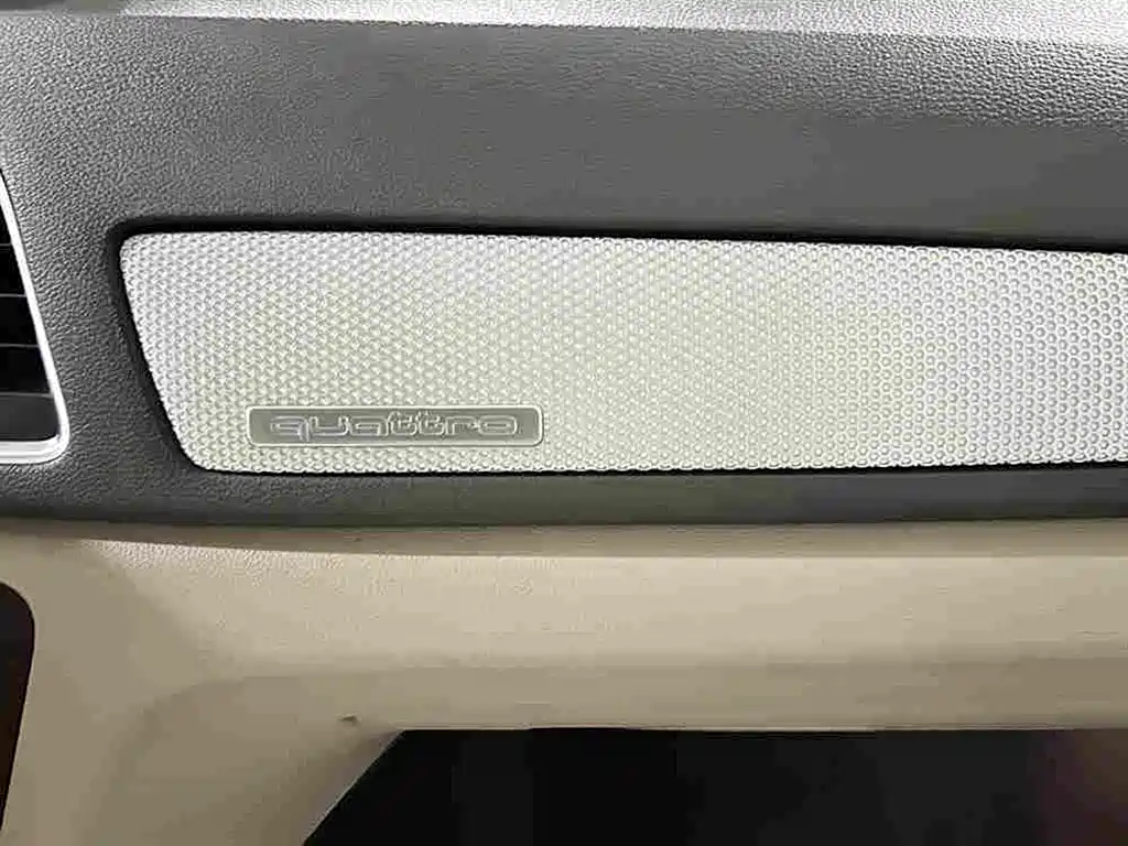 Audi Q3 2013 — фото 14