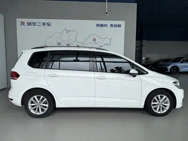 Volkswagen Touran 2019