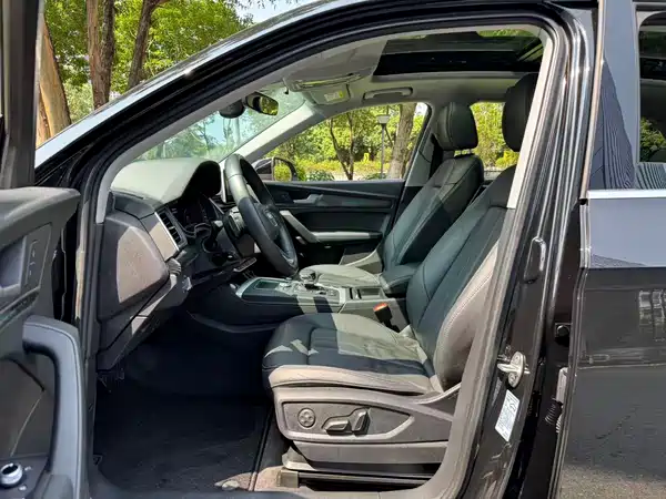 Audi Q5L 2021