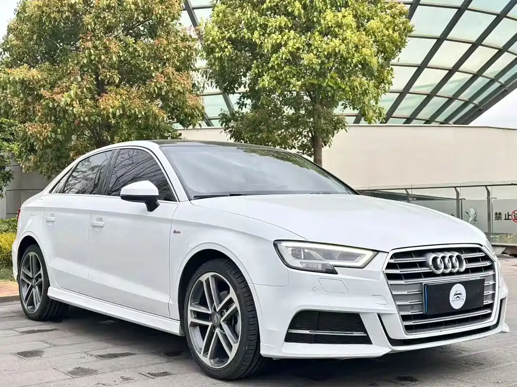 Audi A3 2020 — фото 2