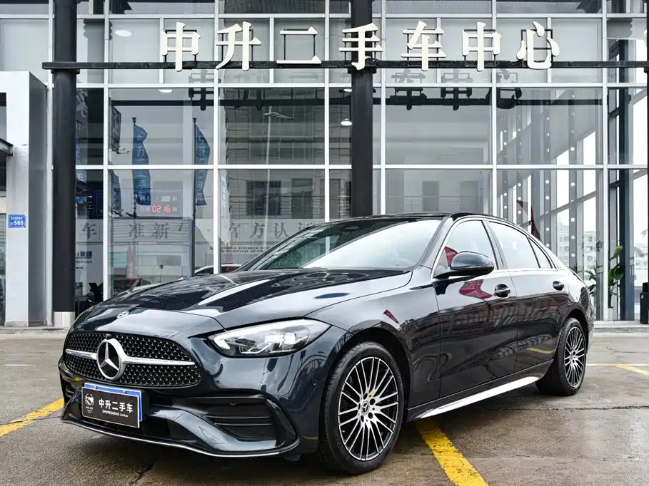 Mercedes-Benz C-Class 2024 — фото 1