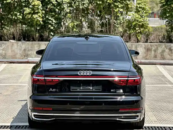 Audi A8 2023