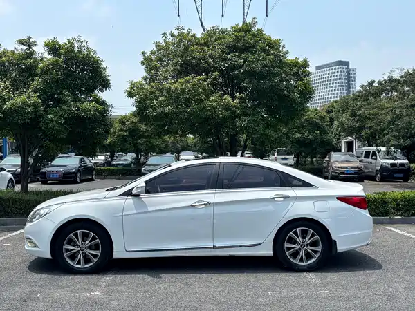 Hyundai Sonata 2015