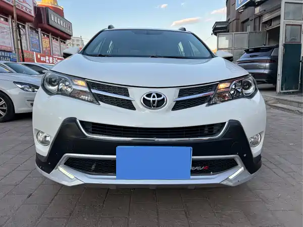 Toyota RAV4 2013