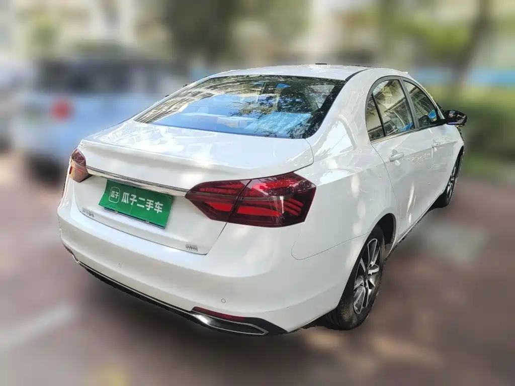 Geely Emgrand 2019