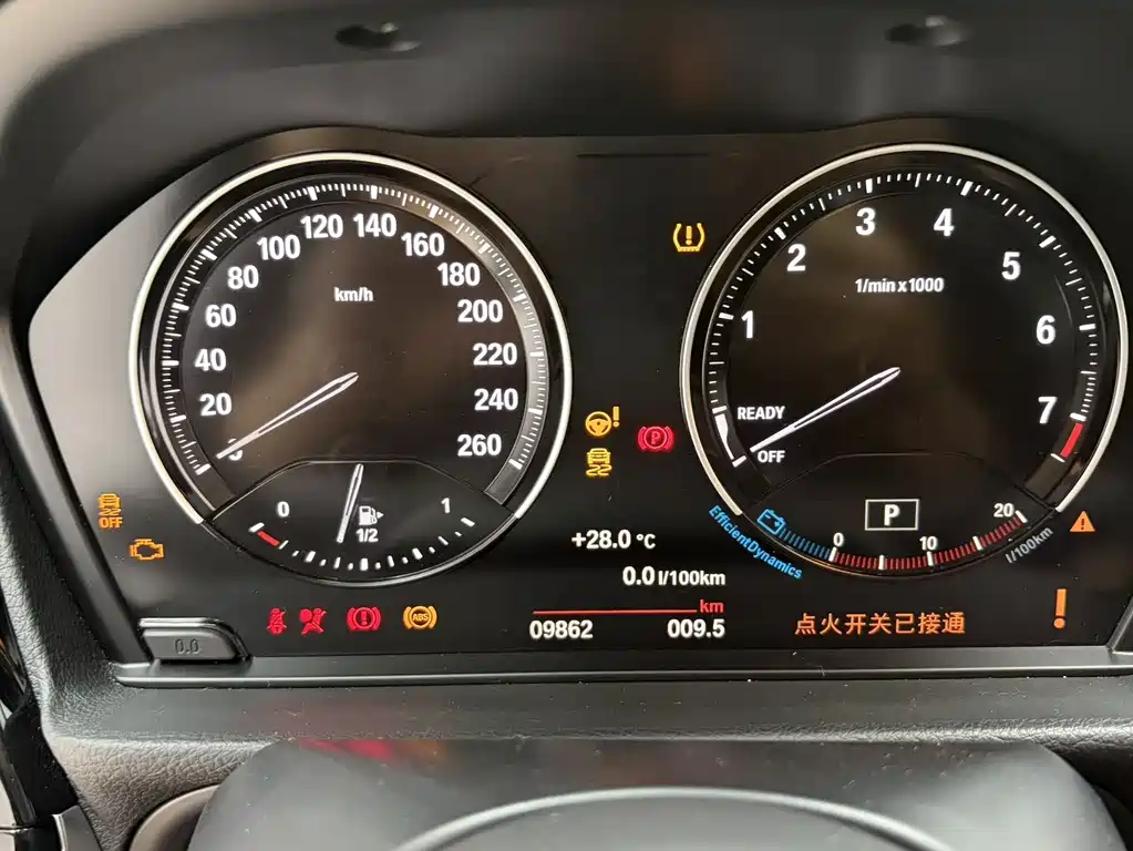 BMW 1 Series 2022 — фото 11