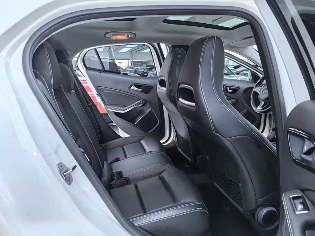 Mercedes-Benz GLA 2019 — фото 11