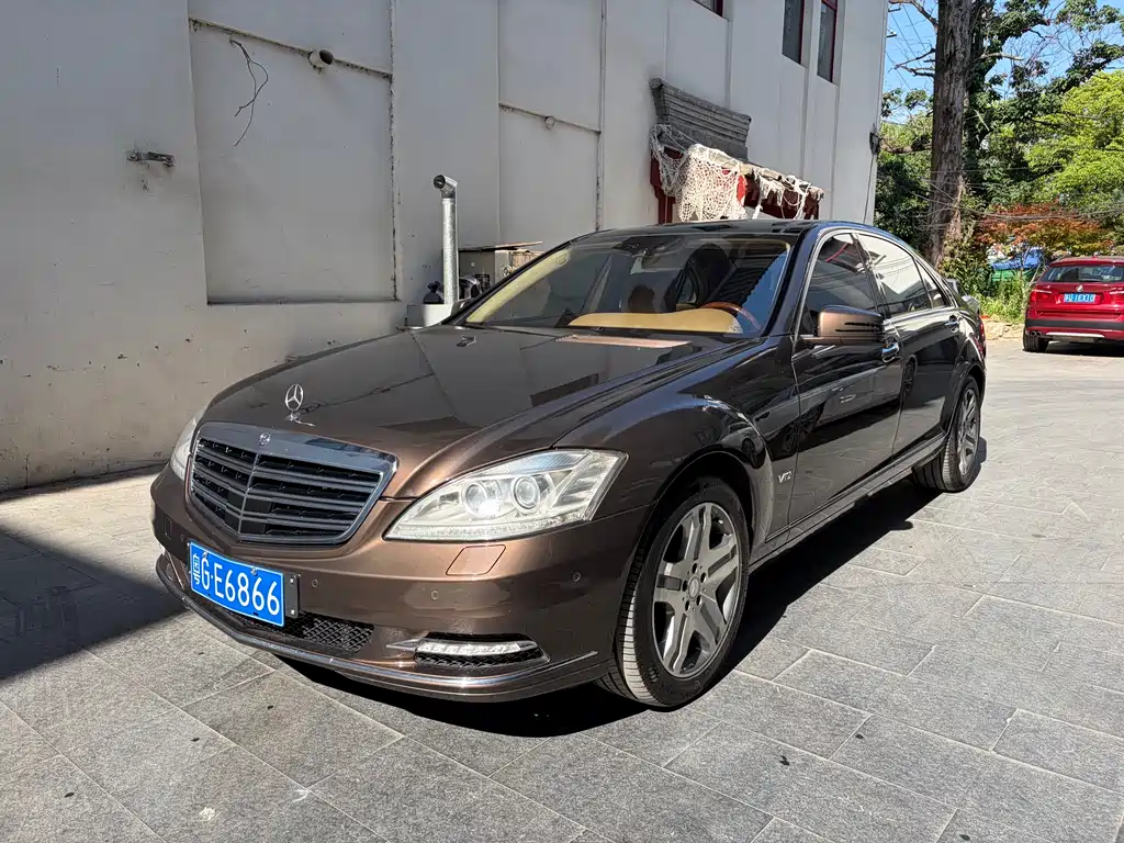 Mercedes-Benz S-Class 2010 — фото 1