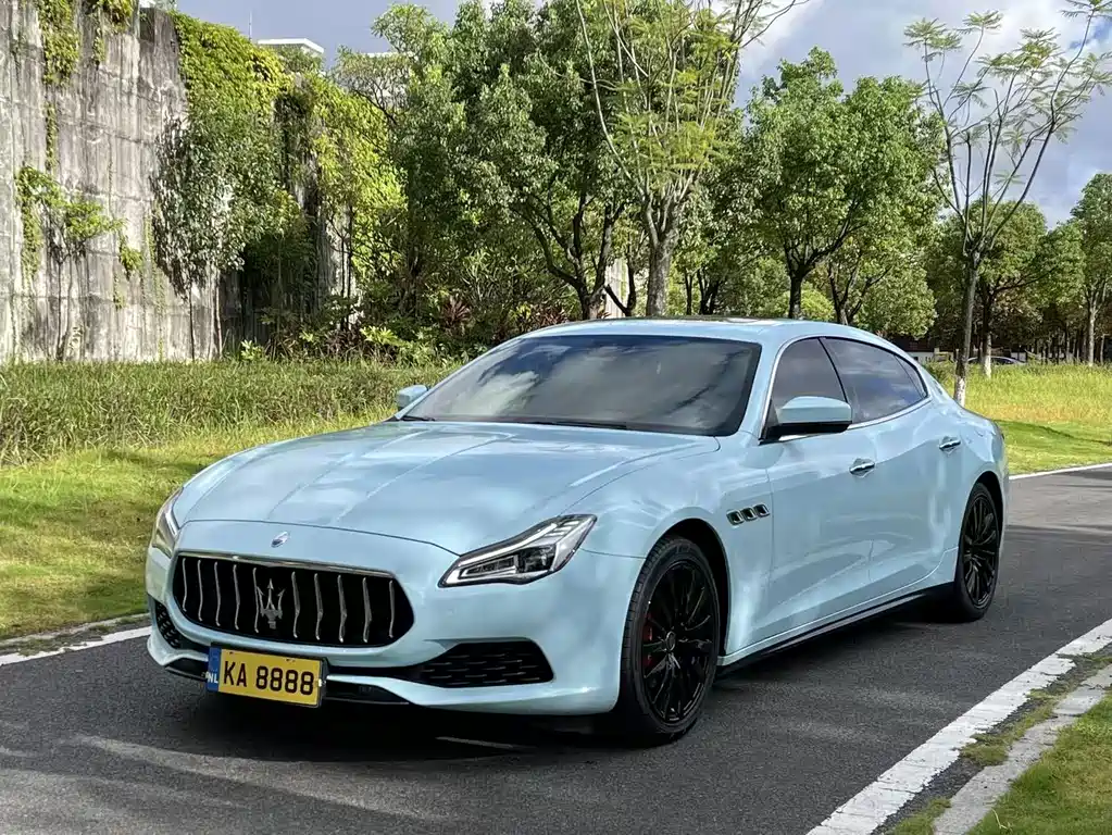 Maserati Quattroporte 2019 — фото 1