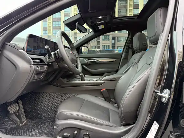 Cadillac CT5 2025