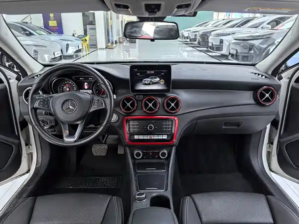 Mercedes-Benz GLA 2019