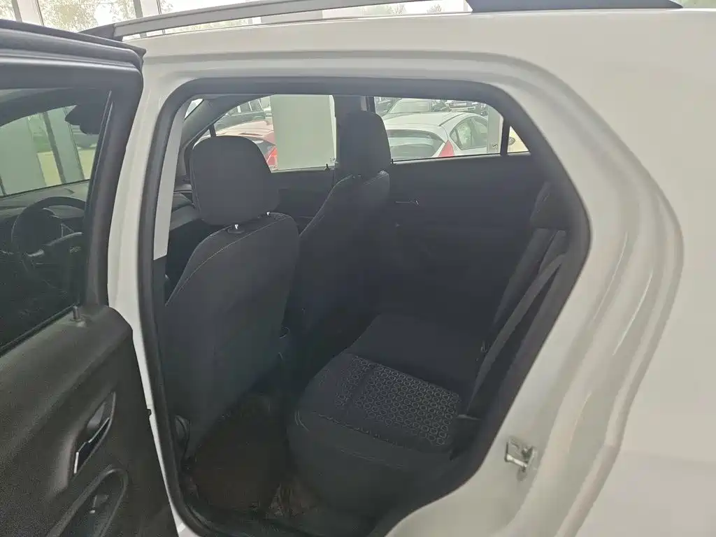 Chevrolet Trax 2018 — фото 16