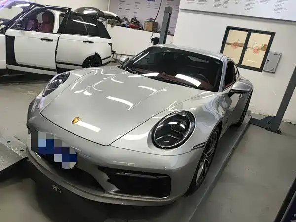 Porsche 911 2020