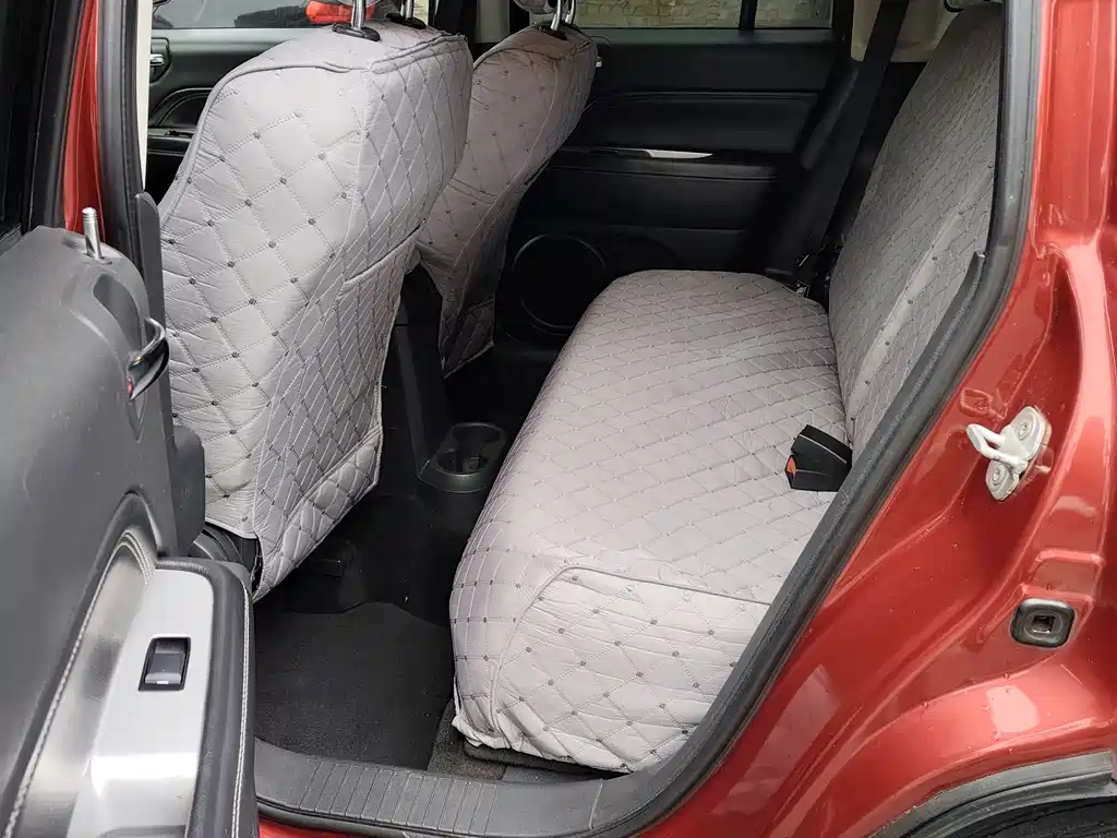 Jeep Compass 2013 — фото 11